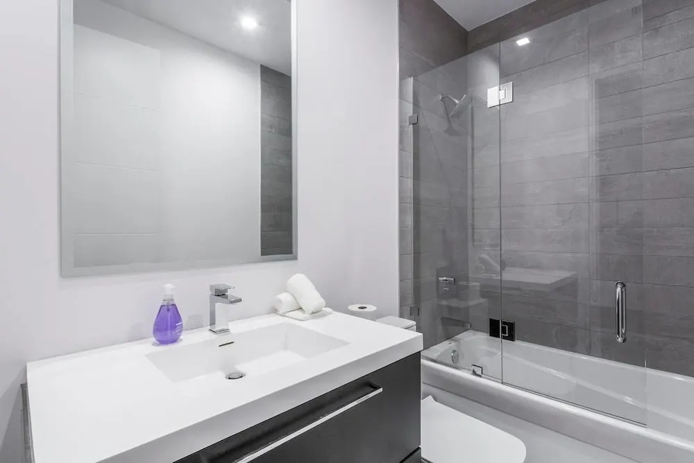 3 BDR Downtown Luxury Loft-spacious, Safe & Secure