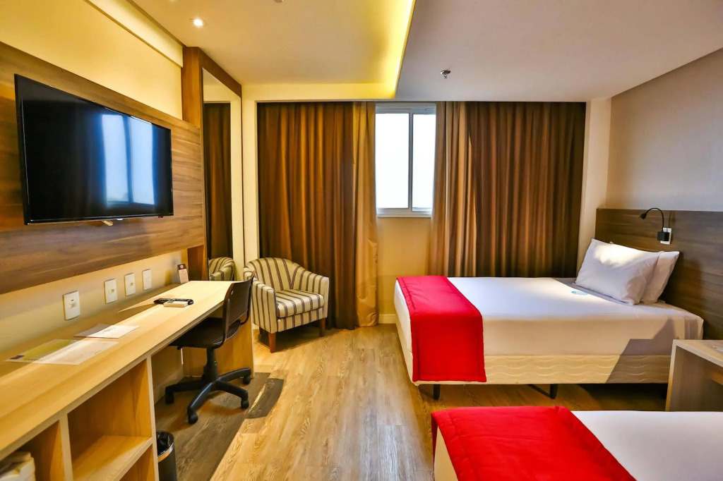Ibiza Plaza Hotel