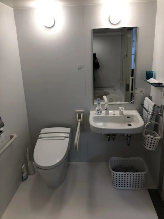 Fujisawa Inn & Suites