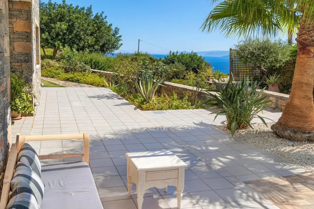 Villa Friends private pool sea view