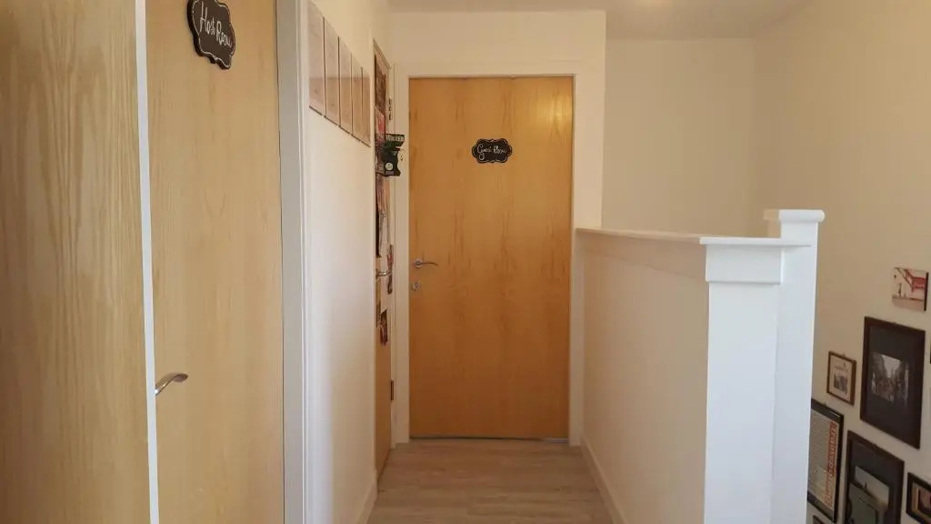BroomHouse HomeStay