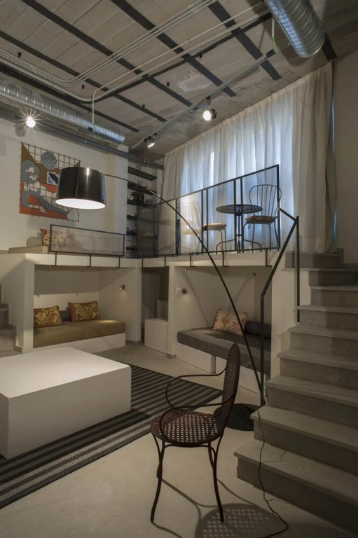 Chvictoria Loft May 13