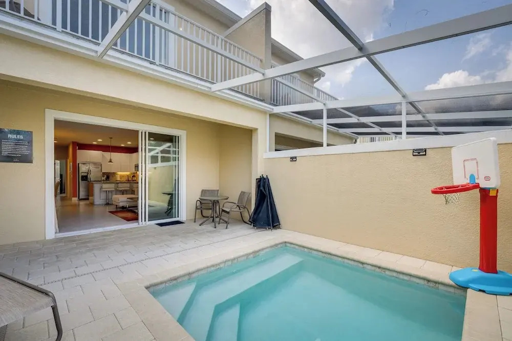Townhome with Lanai about 9 Mi to Disney!