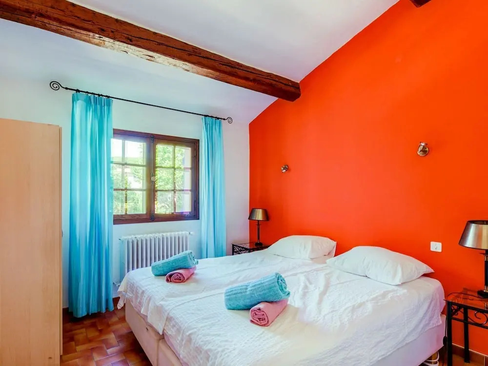 Villa With Guest Accommodation and Heated Pool in Sainte Maxime