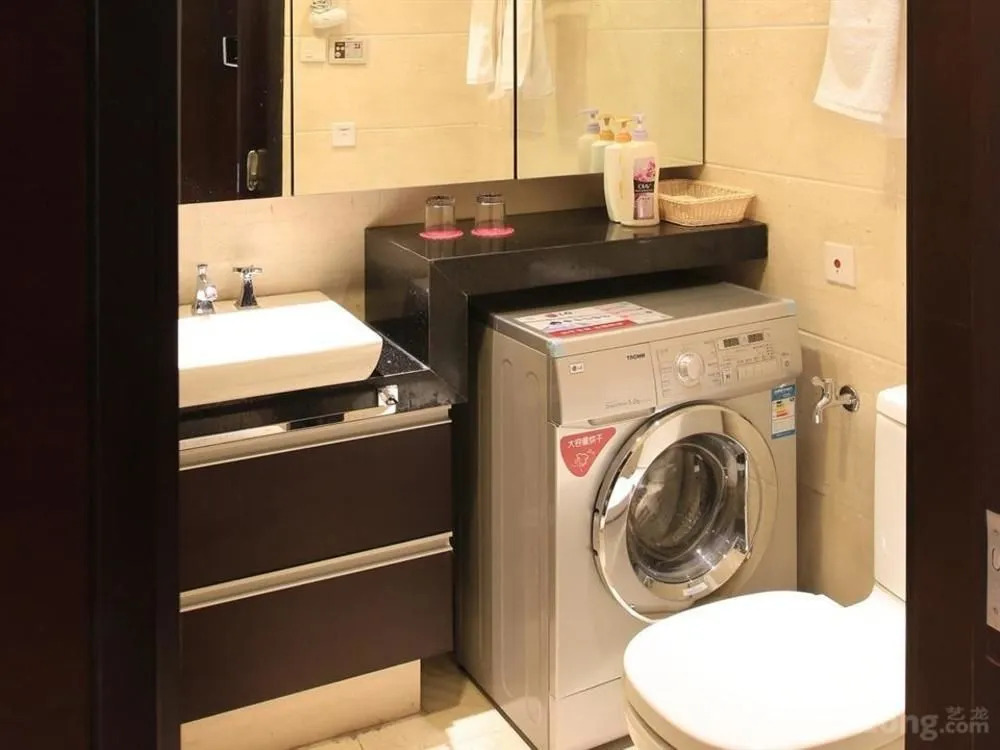 C&Q Apartment Xingguang Branch