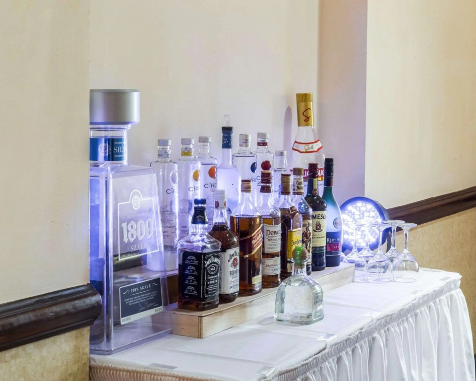 Clarion Hotel Somerset - New Brunswick