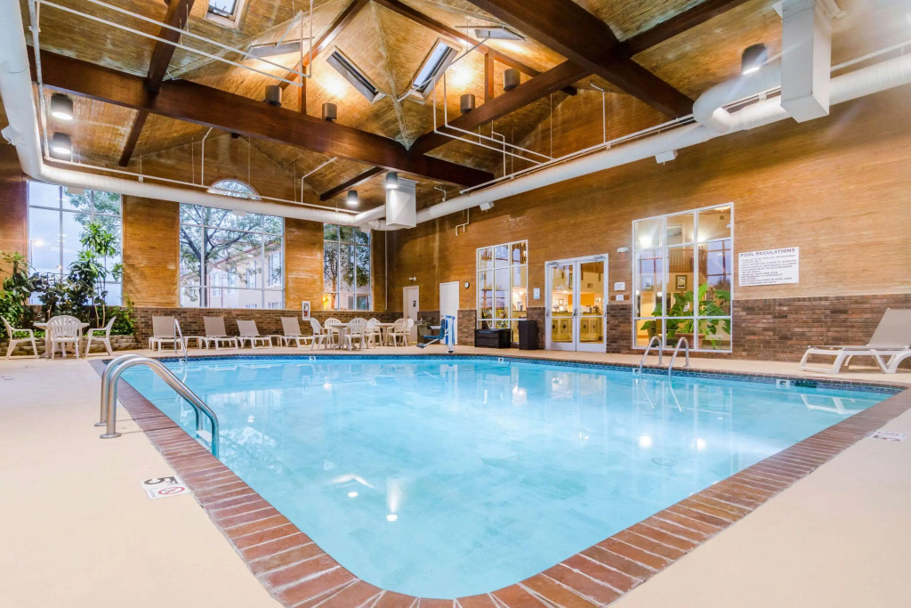 Quality Inn & Suites Carthage near Precious Moments Chapel