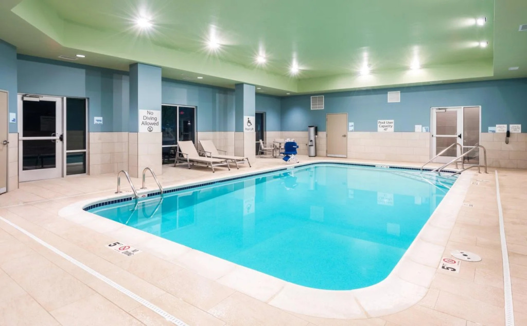 Holiday Inn Express & Suites St. Louis - Chesterfield by IHG