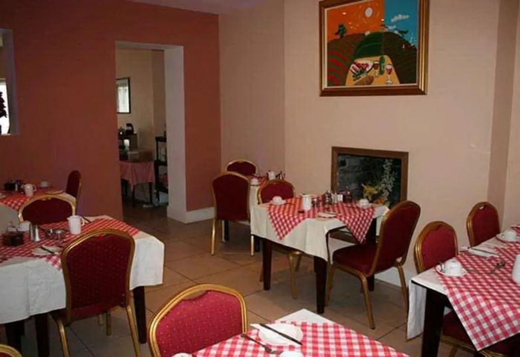 Adelphi Guesthouse