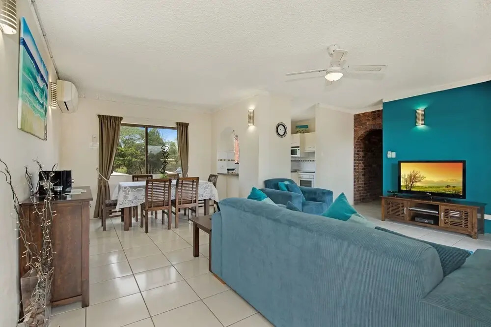 Waterviews,Pool, Wifi its all here !- Welsby Pde, Bongaree