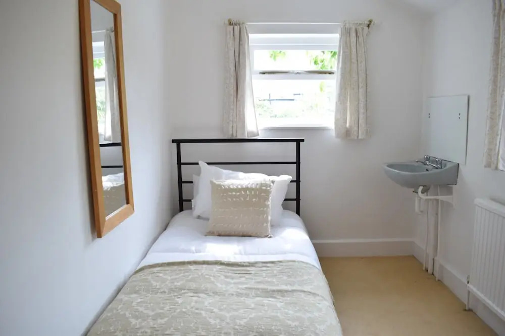 Beautiful 3 Bedroom House Close to City Centre