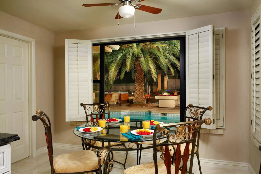 Private Vacation Homes - Scottsdale