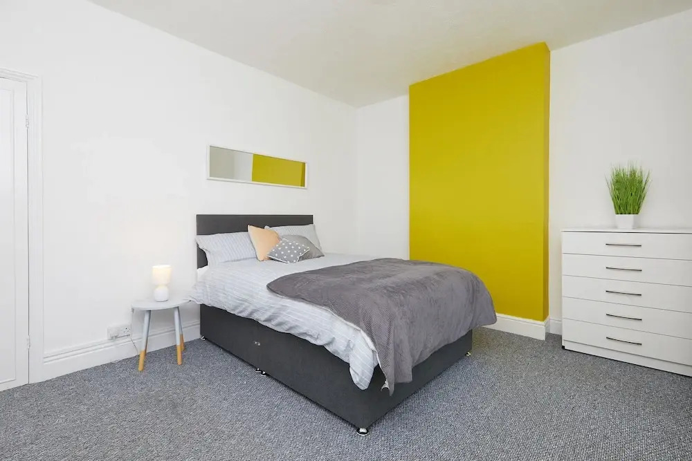 4 Bed Derby House - Long Stays- Parking
