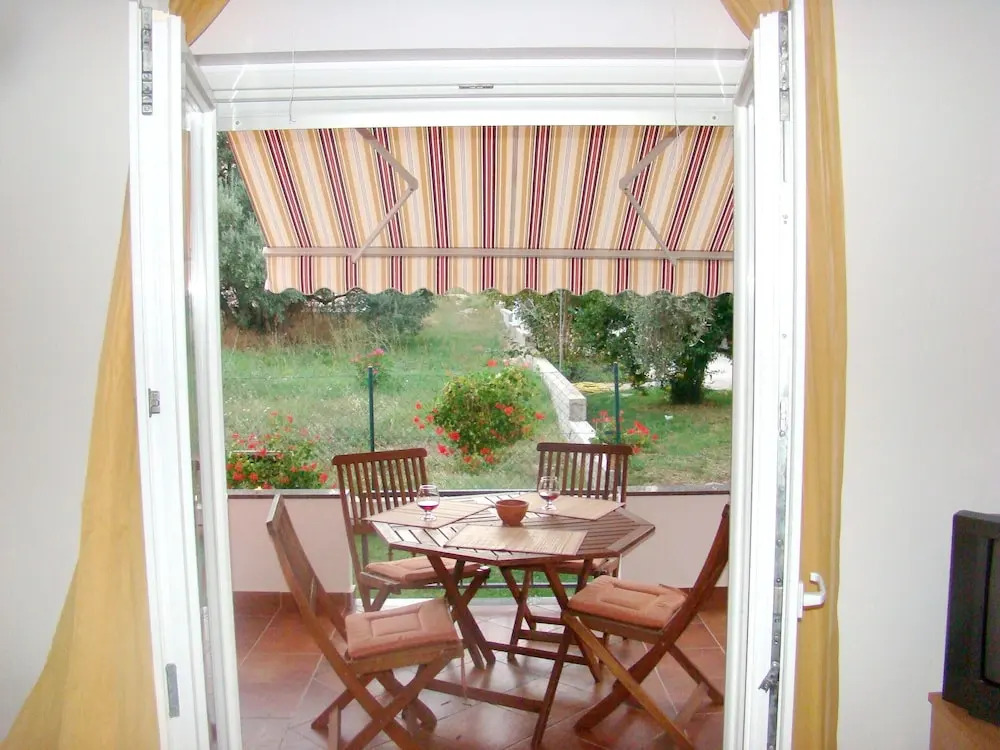 Apartment With 2 Bedrooms in Bibinje, With Enclosed Garden and Wifi -