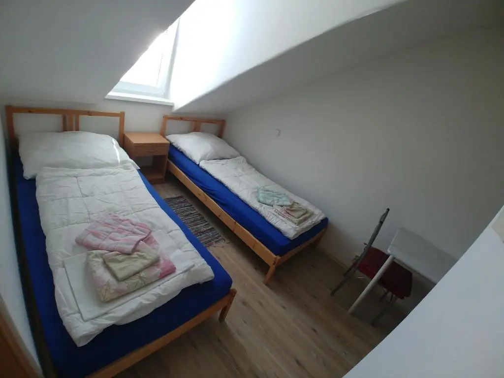 Kv Apartmans Varsavska