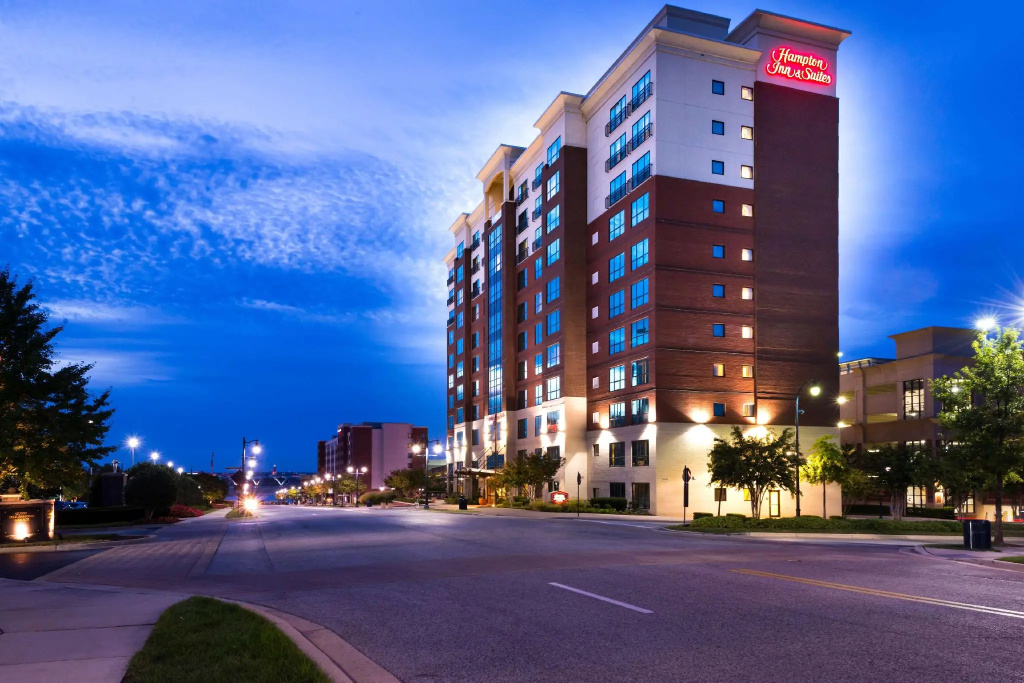 Hampton Inn & Suites National Harbor/Alexandria Area