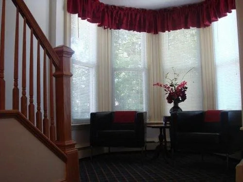 A Cambridge House Inn