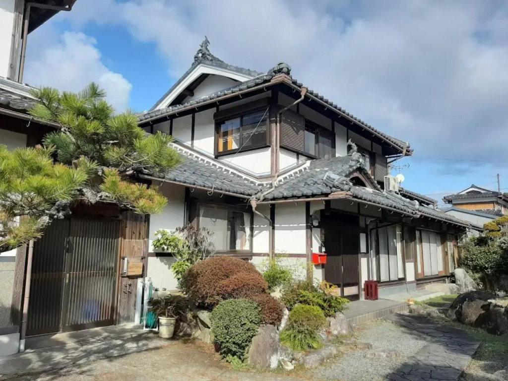福知山の暮らすように泊まれる宿 wぴーす 山あり川あり自然豊かな田舎の風景 帰省時の滞在宿にも最適です 福知山温泉まで車で8分