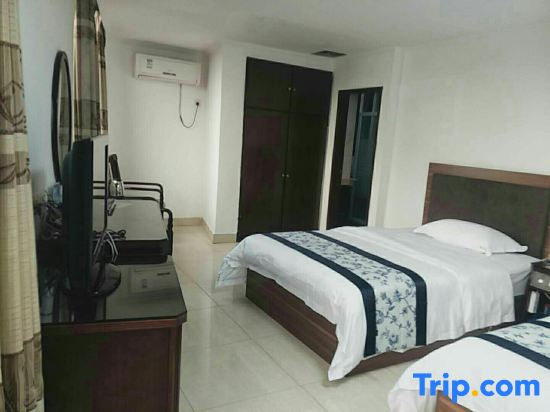 Foshan Huayue Holiday Hotel (Lunjiao Subway Station)