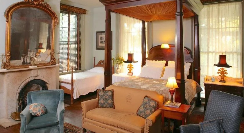 The Elms Bed and Breakfast