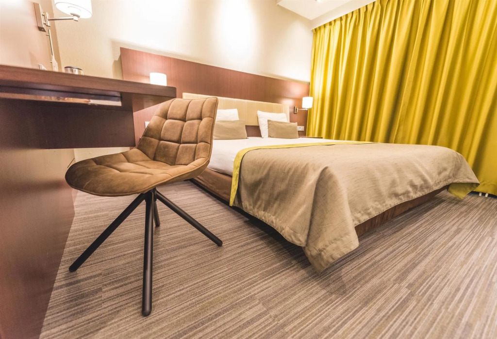 Flonk Hotel Groningen Zuid, BW Signature Collection