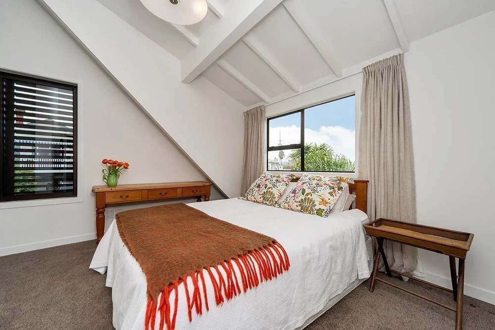 QV Sunny Secure City Townhouse - 602