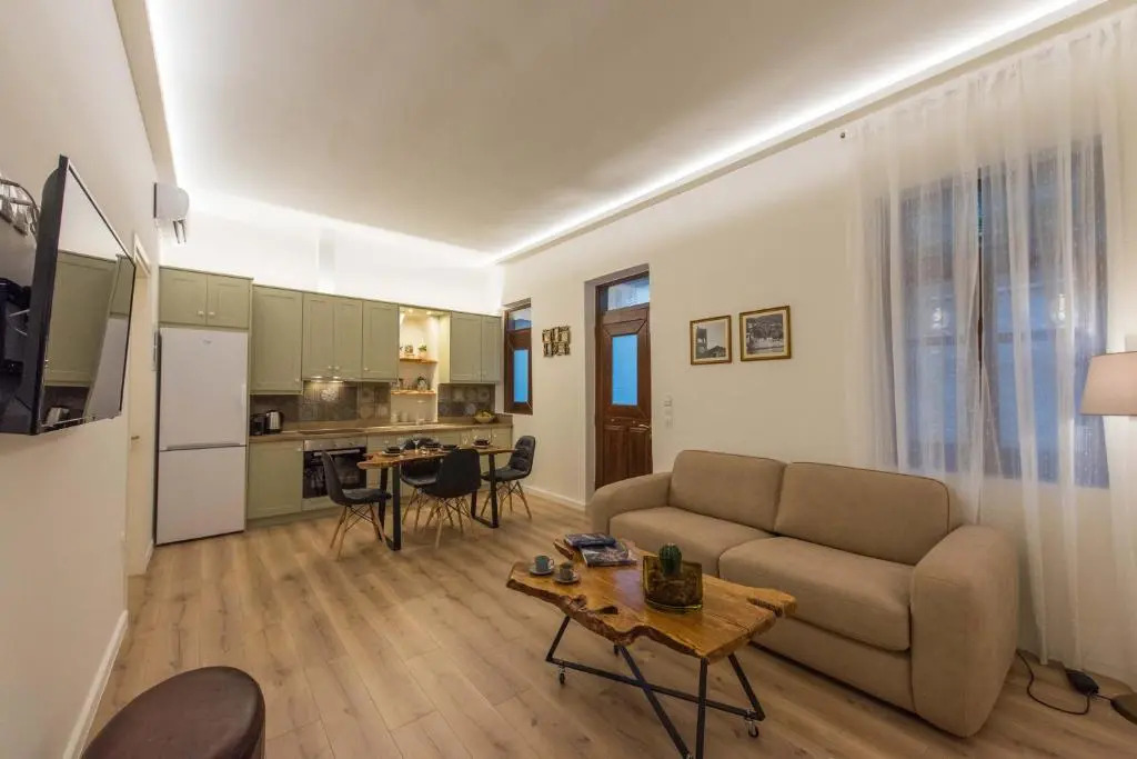1571_ Suites A2