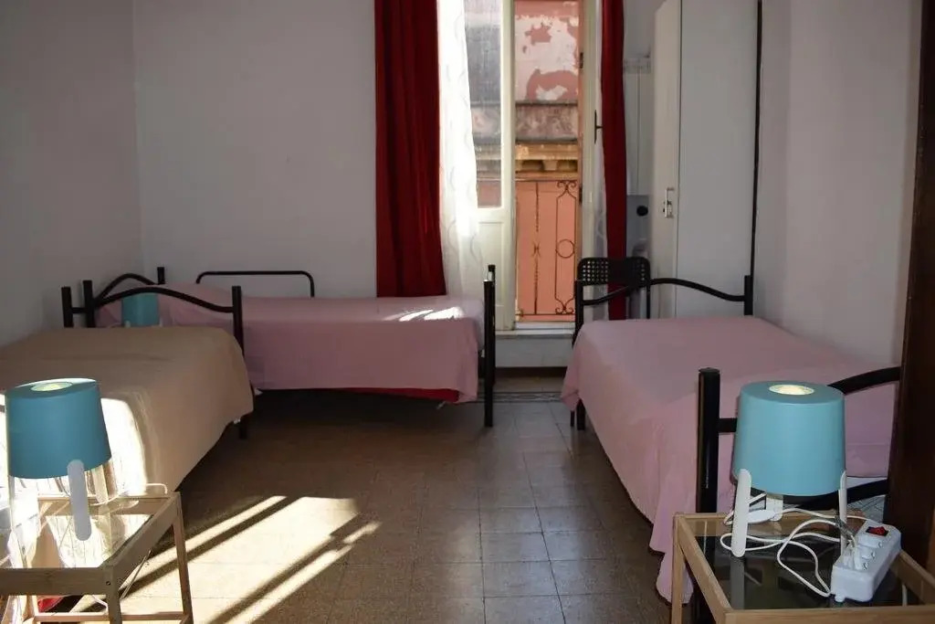 Mia Lodge B&B Hostel