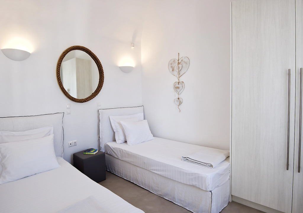Eolia Senior Villa - 4 Bedroom 170m2 Private Pool