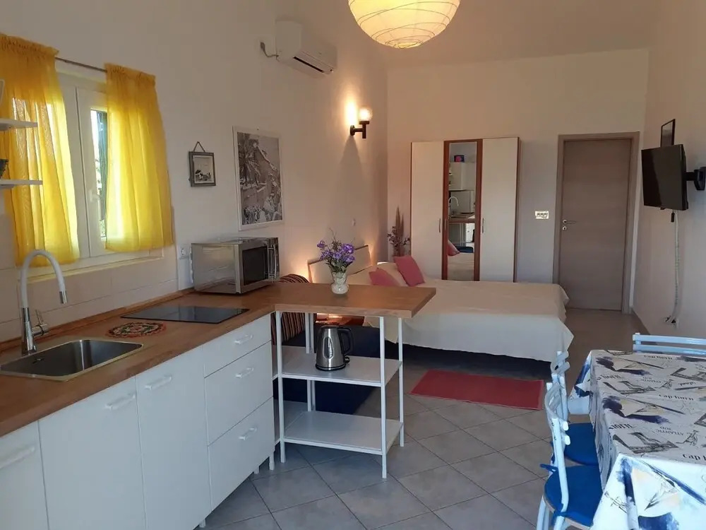 Brane - Charming and Close to the sea - SA1
