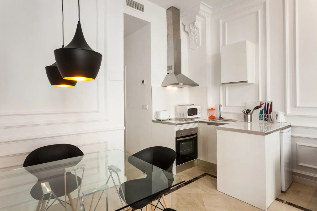 Baron Suites Reina