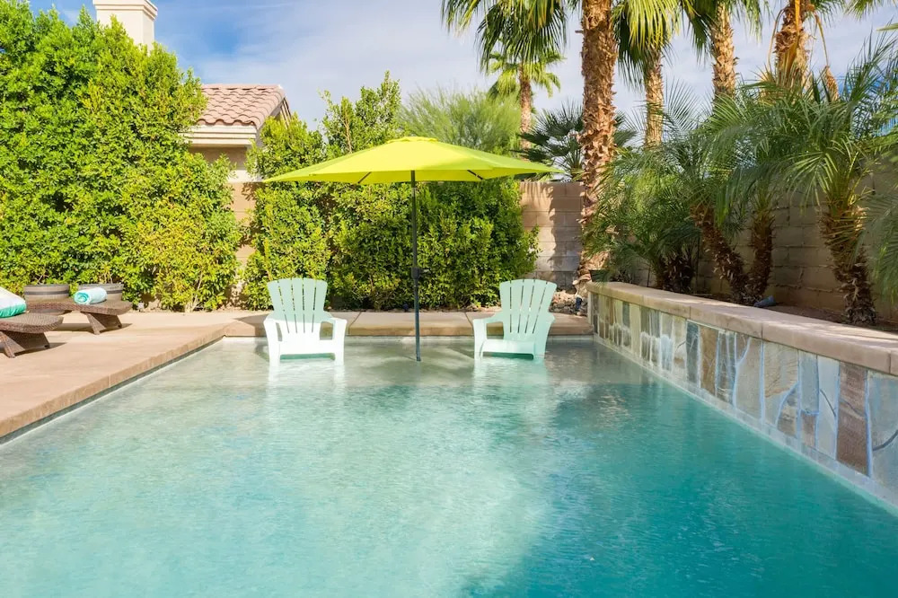 New Listing! Contemporary W/ Pool & Hot Tub 4 Bedroom Home