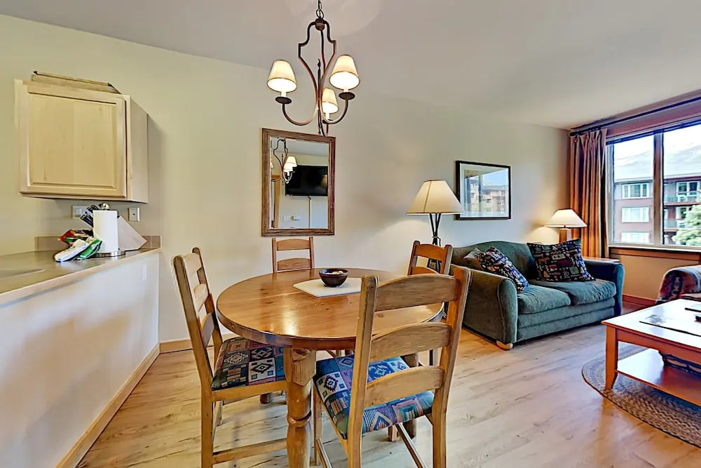 444jspgs 1 Bedroom Condo