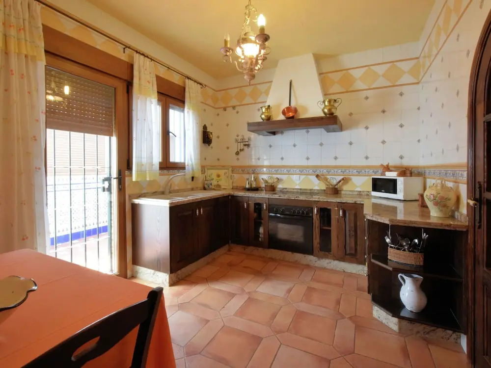 Rustic House With Swimming Pool, Beautifully Situated in Priego de Còrdoba