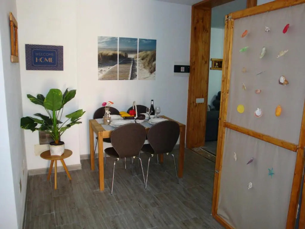 Paradise Apartment 1 Minute from the beach