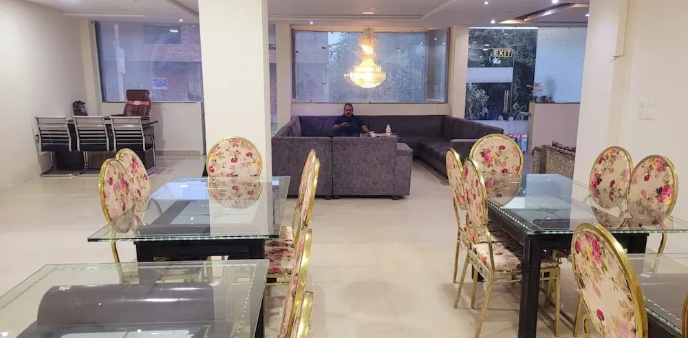 Hotel The Orchid