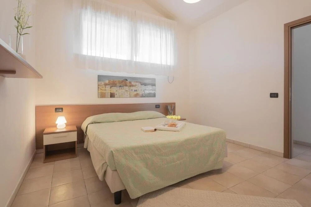 Stylish Residence Le Fontane 2 Bedroom Apartment Sleeps 5 - Trillo 5 No2942