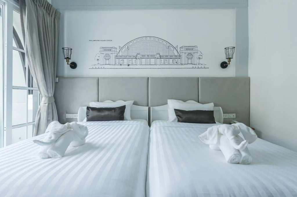 White Ivory Bed And Breakfast