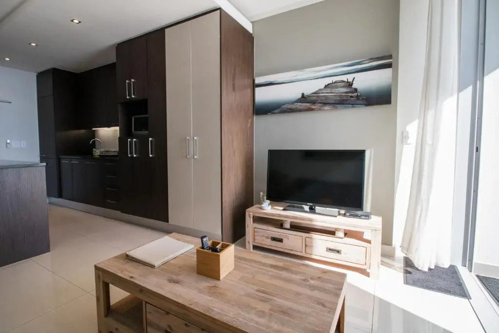 Camps Bay One Bedroom Apartment - The Crystal