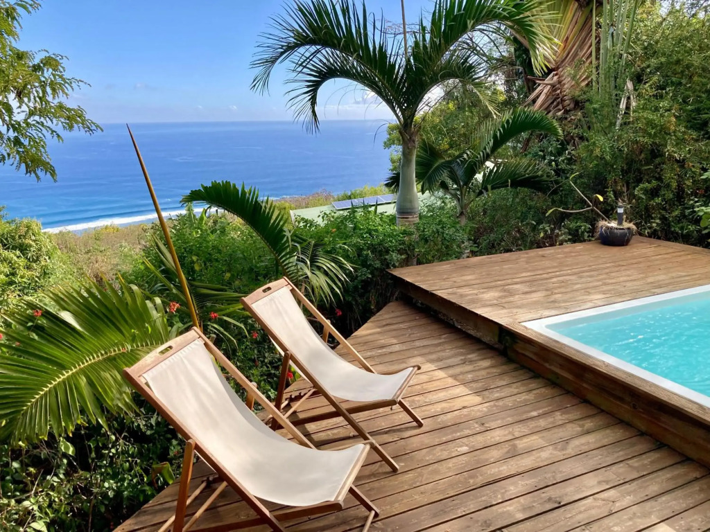 Cottage chaleureux avec vue mer et piscine