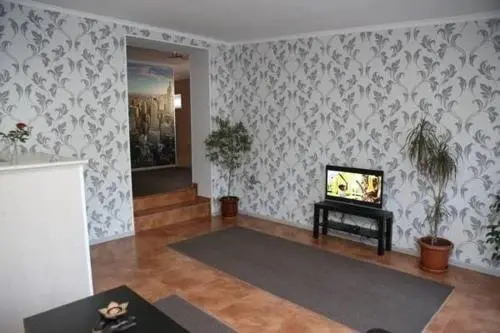 Lucky House