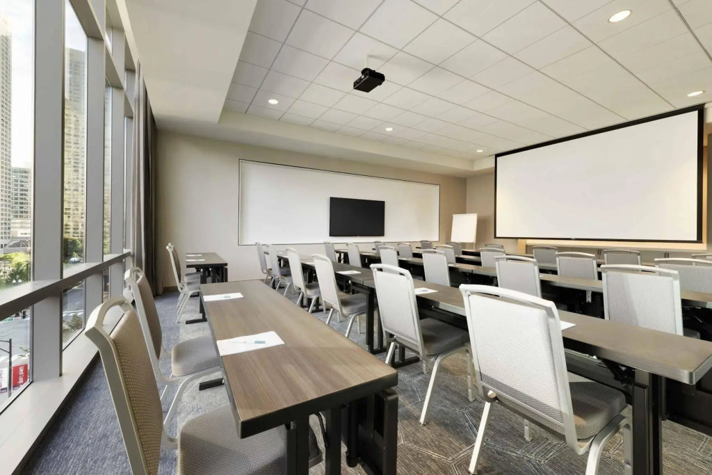Homewood Suites by Hilton Chicago West Loop Fulton Mkt Area