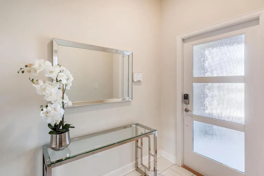 408 OC - Luxe 4BR Townhome Private Pool 11 Guests