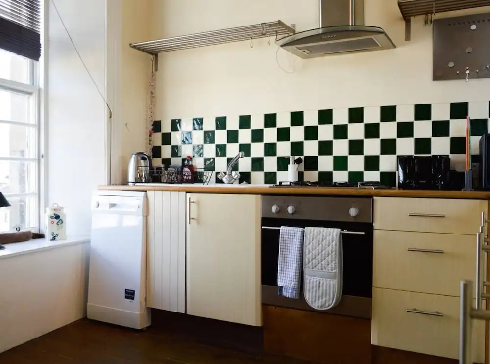 Unique Studio Apartment With Roof Terrace