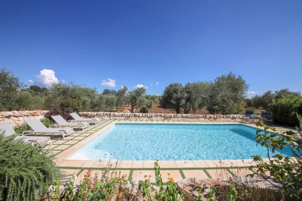 TD Trulli Locobello Stylish Cozy Trulli w Pool