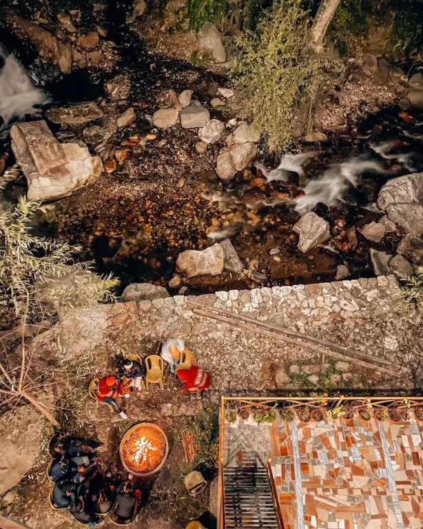 Madpackers Jibhi - Of Streamsides & Waterfalls