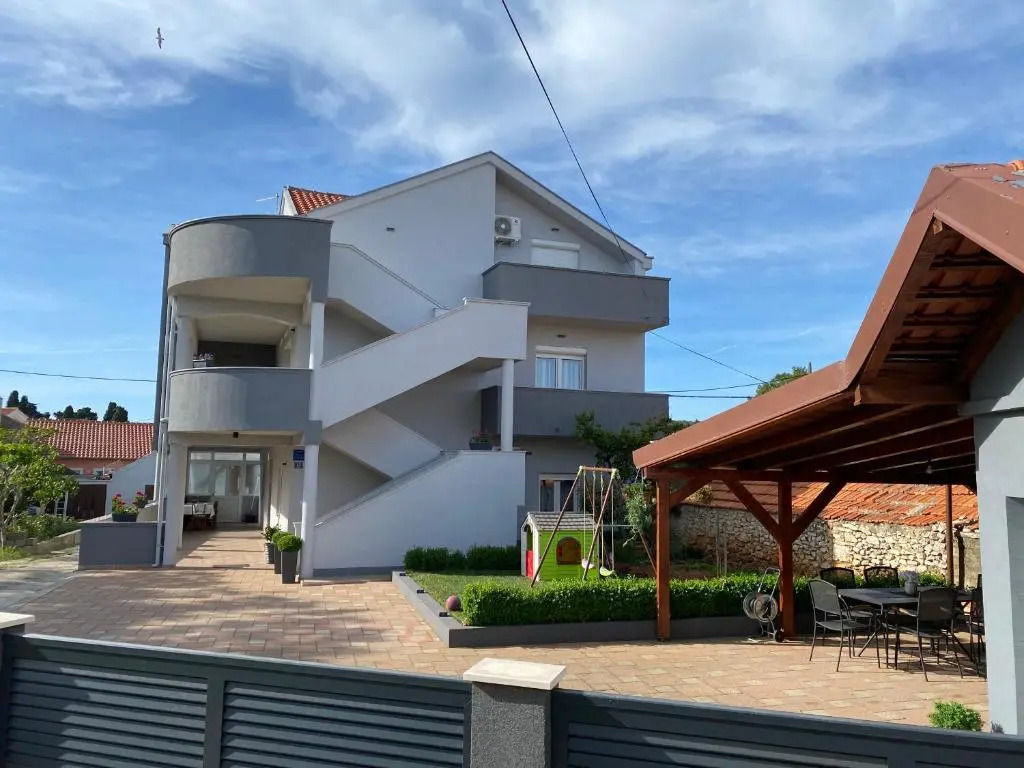 Apartments Nada