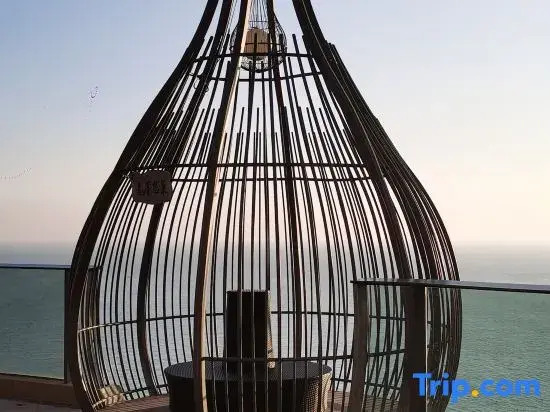 YURI Seaview Apartment