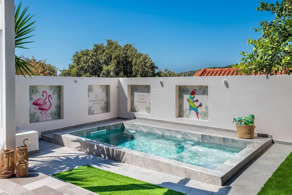 Paradissia Luxe Villa with Private Swimming Pool