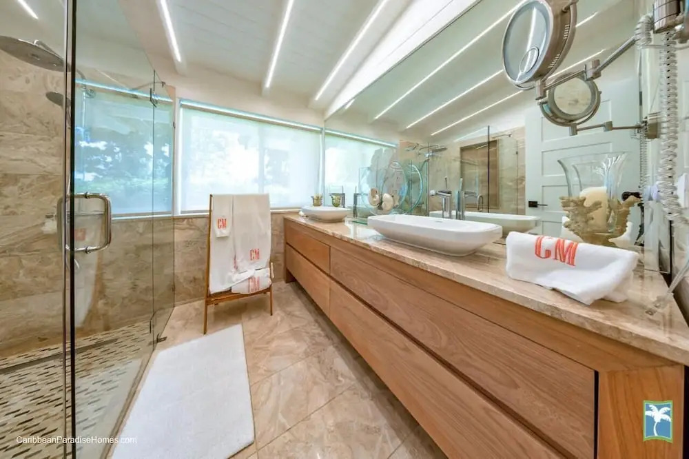 Luxurious 3 Br Golf Villa